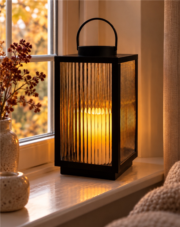 Lanterne i rillet glas
